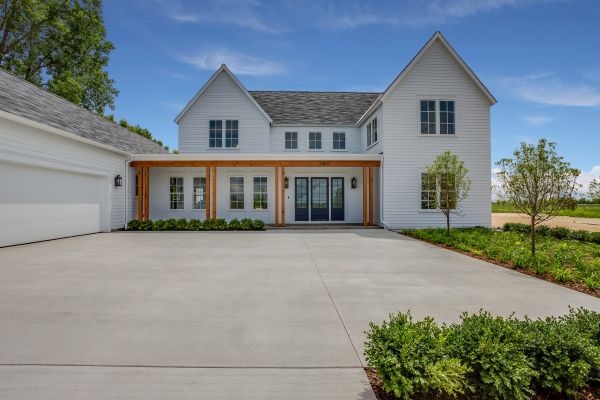 Concrete Driveway Service in Merced