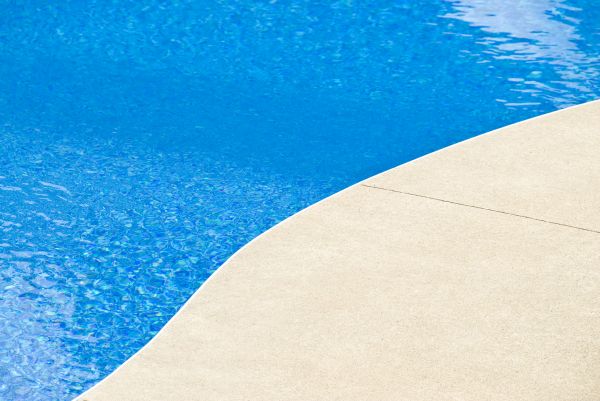 Cost of Pool Deck Paving in Merced