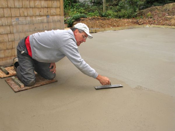 Flat Concrete Installation in Merced